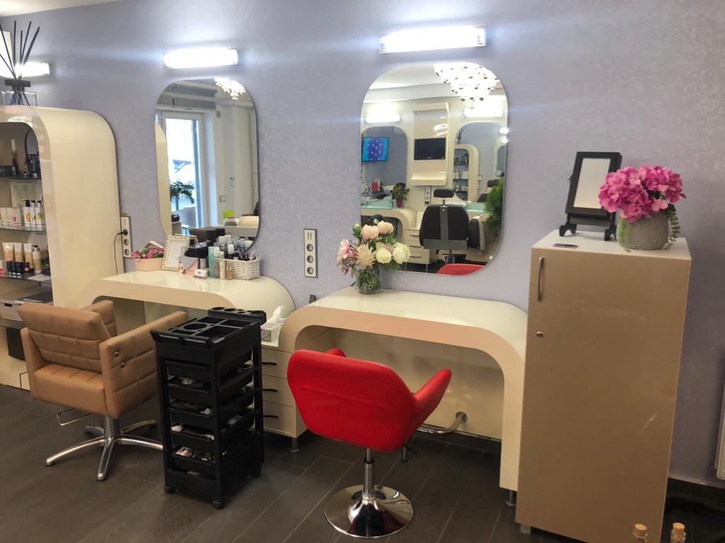 Salon De Cosmetica Complet Nou Cu Autorizatii Zona Iulius Mall
